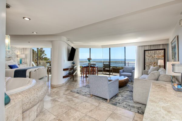 The Cliffs Hotel | Sunset Suite - View of the Living Area