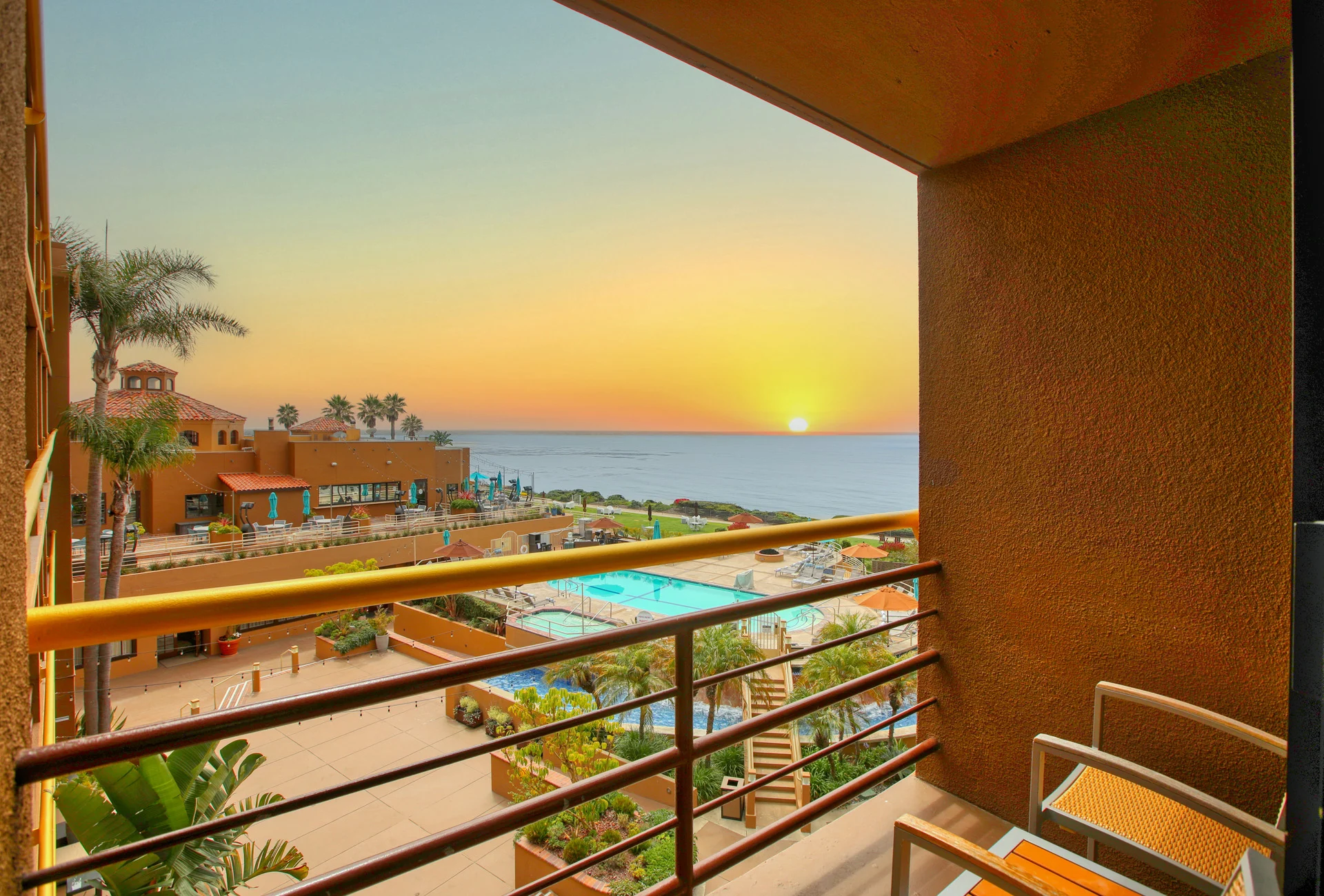 The Cliffs Hotel and Spa - Signature Room