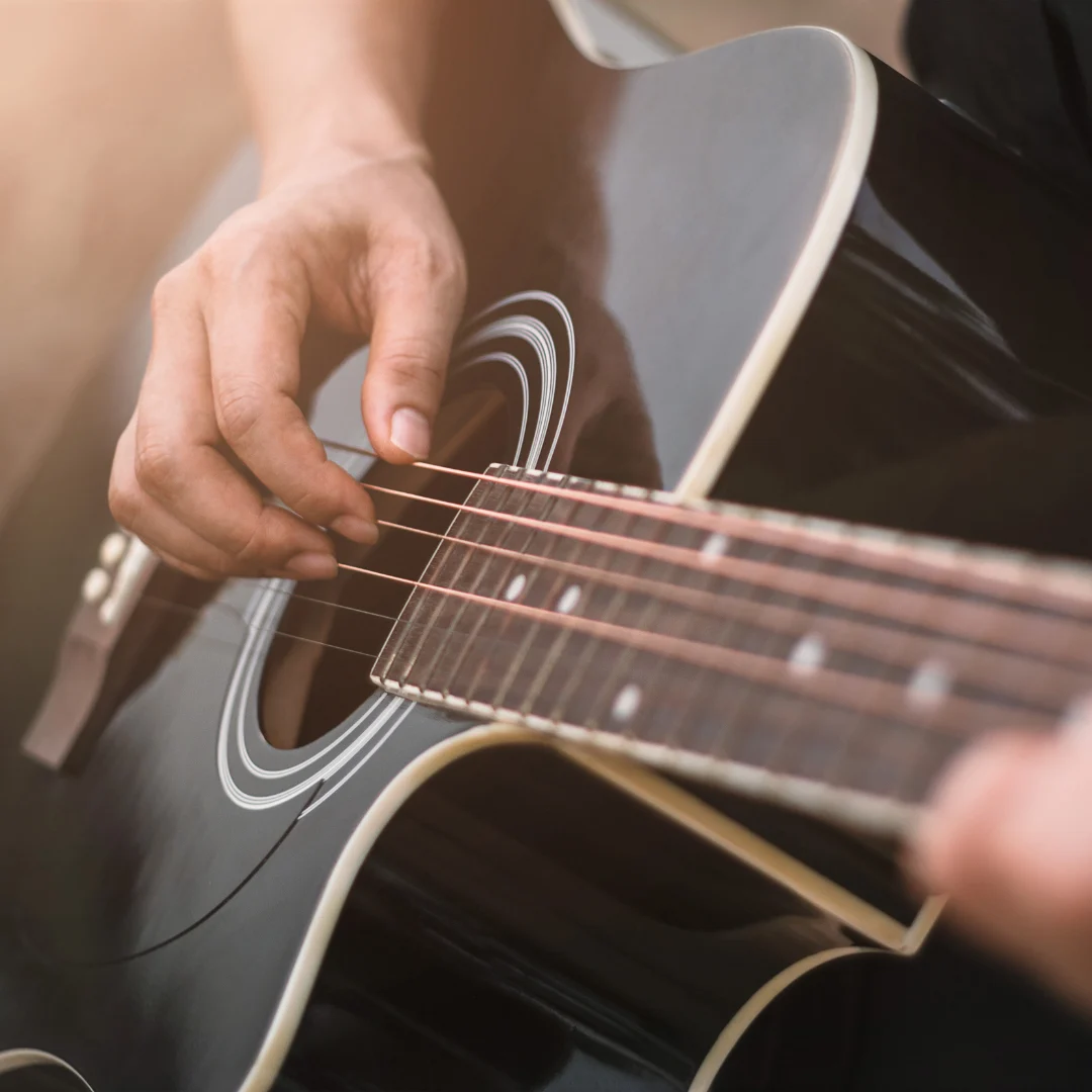 Live music in the Marisol Lounge